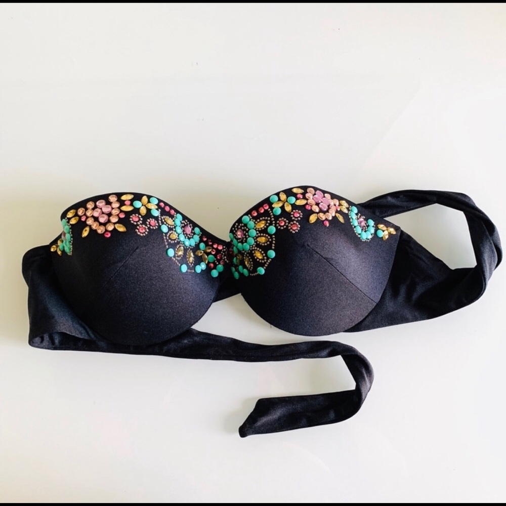 Victoria’s Secret bikini top